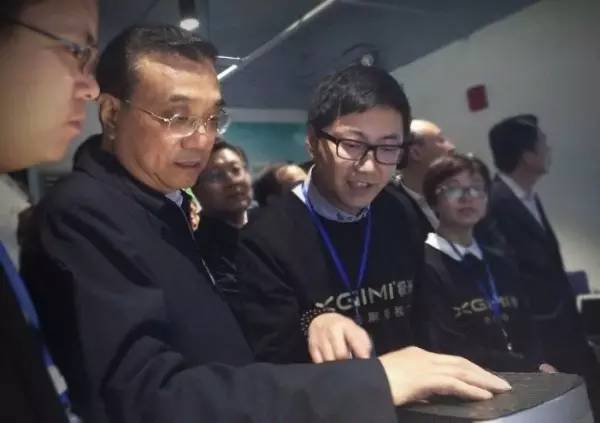 極米創(chuàng)始人，3年13億，家用投影機成功背后的堅持和忍耐。